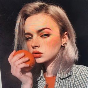 Meet your Posher, Louis